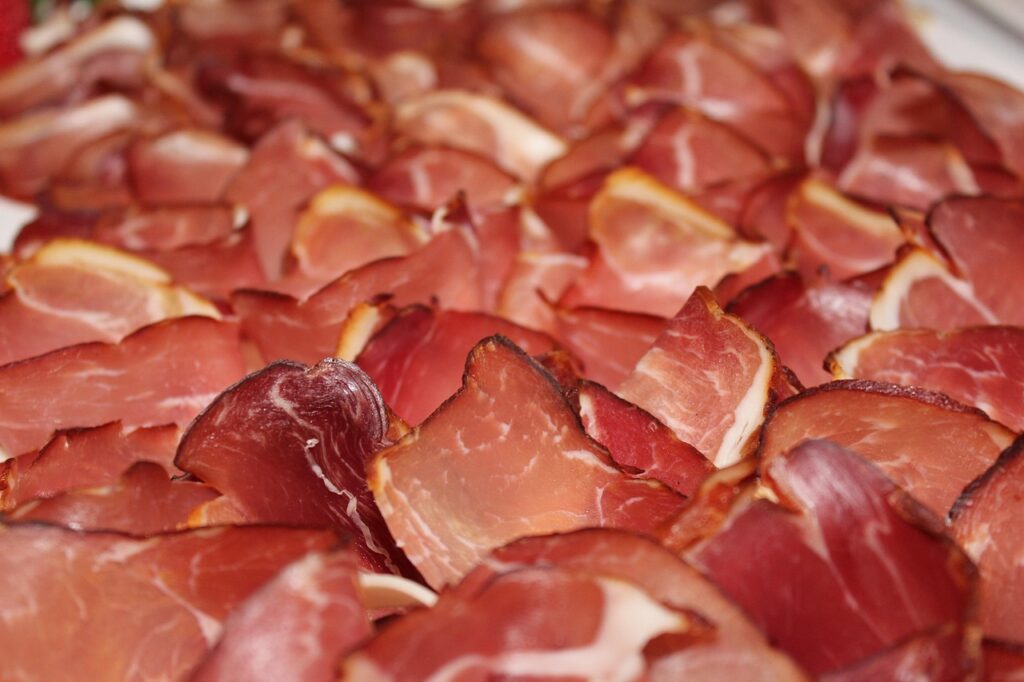 salumi e insaccati omnia import export forniture alimentari per ristoratori